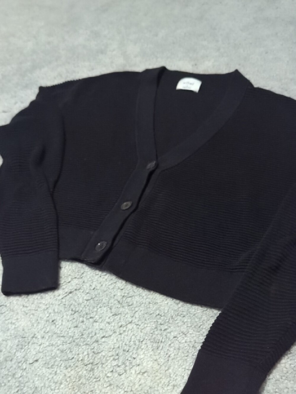 Wilfred Black Cropped V-Neck Button Cardigan